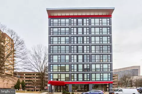 1320 Fenwick Ln #812, Silver Spring, MD 20910