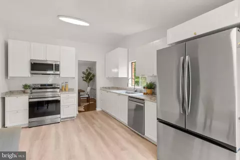 Kitchen - 11523 Charlton Dr, Silver Spring, MD 20902 photo 2 of 2