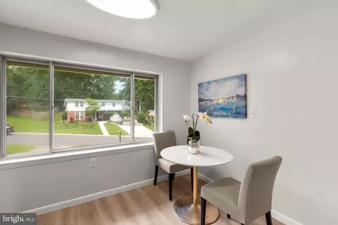 Dining - 11523 Charlton Dr, Silver Spring, MD 20902 photo 5 of 7