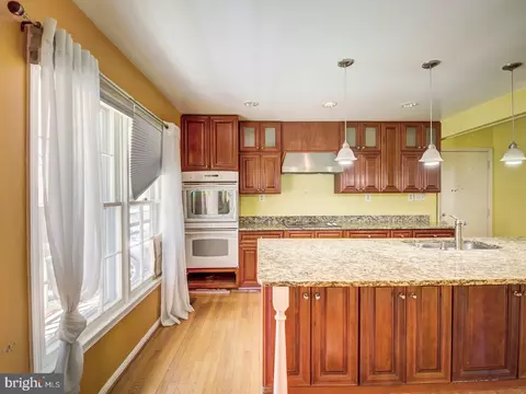 Kitchen - 208 Colesville Manor Dr, Silver Spring, MD 20904 photo 2 of 10