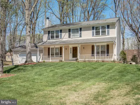 Exterior - 208 Colesville Manor Dr, Silver Spring, MD 20904 photo 2 of 10