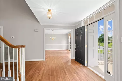 Entry Way - 17017 Spates Hill Rd, Poolesville, MD 20837 photo 3 of 8