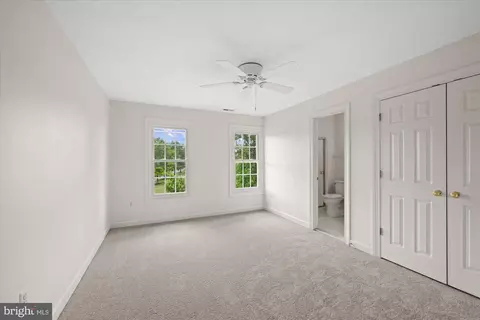 Bedroom - 17017 Spates Hill Rd, Poolesville, MD 20837 photo 2 of 4