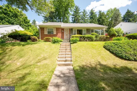 9223 E Parkhill Dr, Bethesda, MD 20814