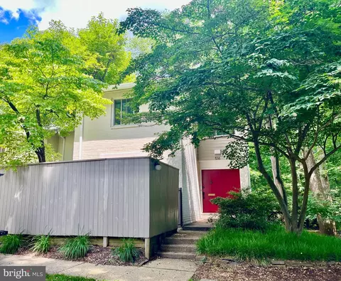 516 New Mark Esplanade, Rockville, MD 20850