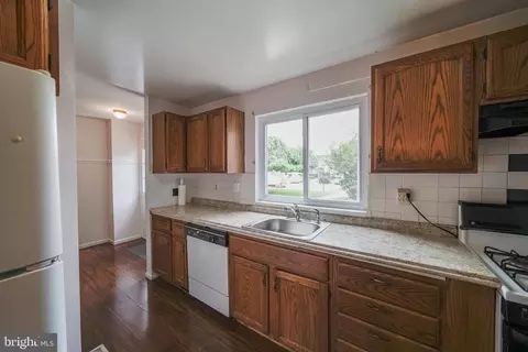 Kitchen - 14315 Astrodome Dr #8, Silver Spring, MD 20906 photo 3 of 3