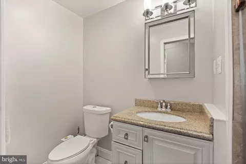 Bath - 2502 Hayden Dr, Silver Spring, MD 20902 photo 2 of 4