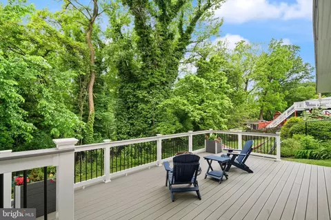 Exterior - 2502 Hayden Dr, Silver Spring, MD 20902 photo 5 of 12