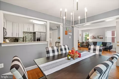 Dining - 2502 Hayden Dr, Silver Spring, MD 20902 photo 3 of 3