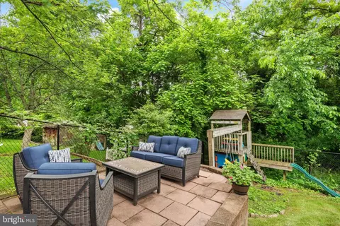 Exterior - 2502 Hayden Dr, Silver Spring, MD 20902 photo 7 of 12
