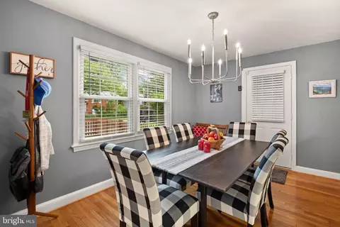 Dining - 2502 Hayden Dr, Silver Spring, MD 20902 photo 1 of 3