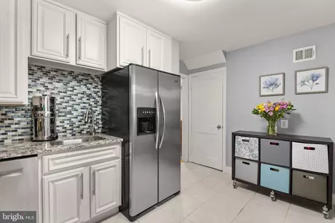 Entry Way - 2502 Hayden Dr, Silver Spring, MD 20902 photo 4 of 4