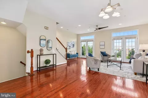 Living - 2213 Fleeter Pl, Silver Spring, MD 20902 photo 6 of 8