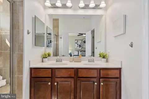 Bath - 2213 Fleeter Pl, Silver Spring, MD 20902 photo 1 of 3