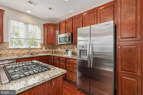 Kitchen - 2213 Fleeter Pl, Silver Spring, MD 20902 photo 6 of 8