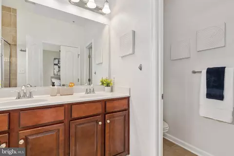 Bath - 2213 Fleeter Pl, Silver Spring, MD 20902 photo 2 of 3