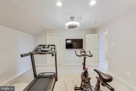 545 Cedar Spring St, Gaithersburg, MD 20877 photo 49