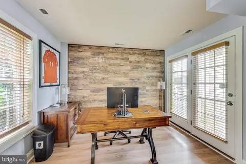 545 Cedar Spring St, Gaithersburg, MD 20877 photo 5
