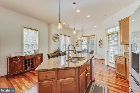 545 Cedar Spring St, Gaithersburg, MD 20877 photo 13