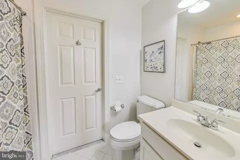 545 Cedar Spring St, Gaithersburg, MD 20877 photo 45