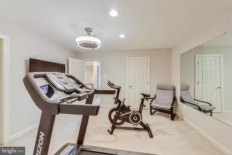 545 Cedar Spring St, Gaithersburg, MD 20877 photo 47