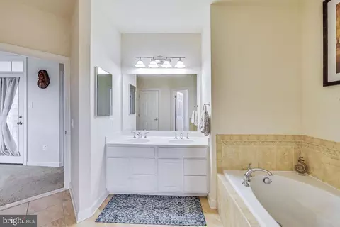 545 Cedar Spring St, Gaithersburg, MD 20877 photo 30