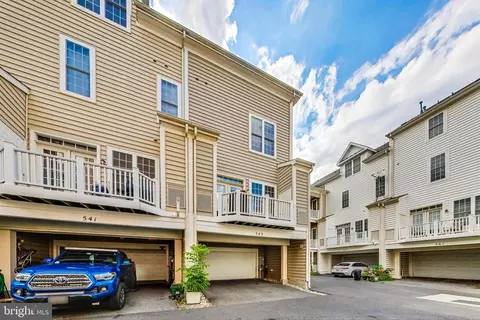 545 Cedar Spring St, Gaithersburg, MD 20877 photo 54