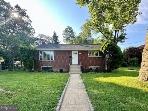 12521 Bushey Dr, Silver Spring, MD 20906