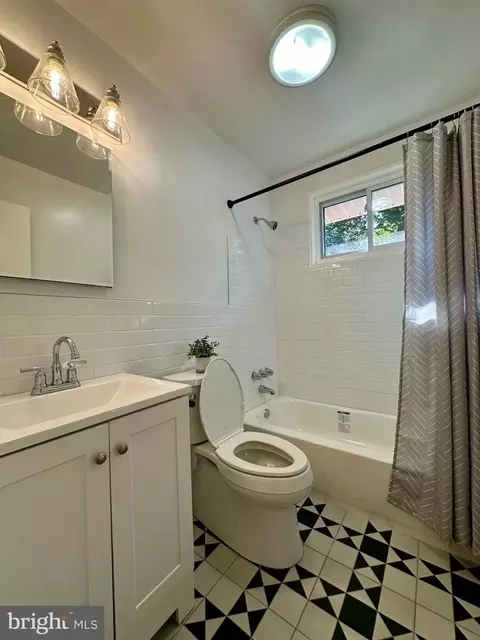 12521 Bushey Dr, Silver Spring, MD 20906 photo 15