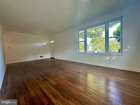 12521 Bushey Dr, Silver Spring, MD 20906 photo 7