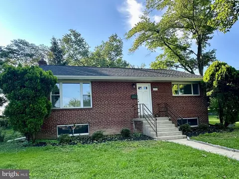 12521 Bushey Dr, Silver Spring, MD 20906 photo 2