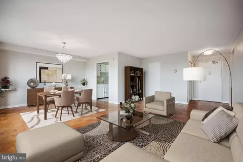 1900 Lyttonsville Rd #1108, Silver Spring, MD 20910