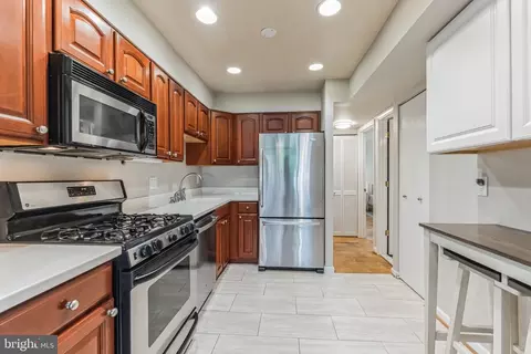 Kitchen - 9824 Georgia Ave #18-101, Silver Spring, MD 20902 photo 1 of 4