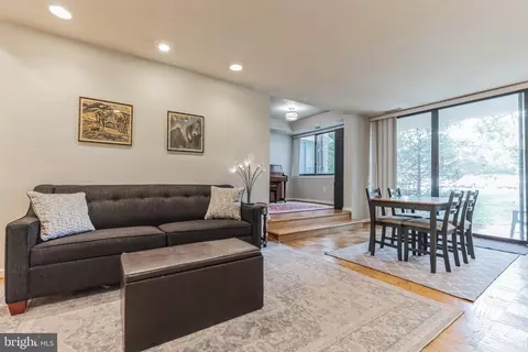 Living - 9824 Georgia Ave #18-101, Silver Spring, MD 20902 photo 2 of 2