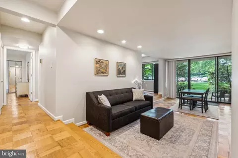 Living - 9824 Georgia Ave #18-101, Silver Spring, MD 20902 photo 1 of 2