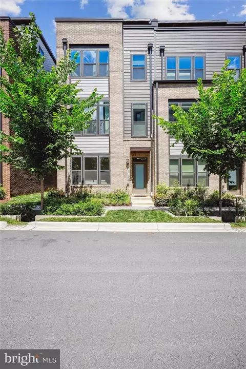 16245 Connors Way, Rockville, MD 20855