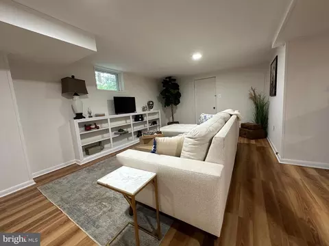 8907 Sudbury Rd, Silver Spring, MD 20901 photo 24