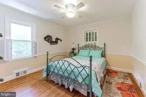 8907 Sudbury Rd, Silver Spring, MD 20901 photo 9
