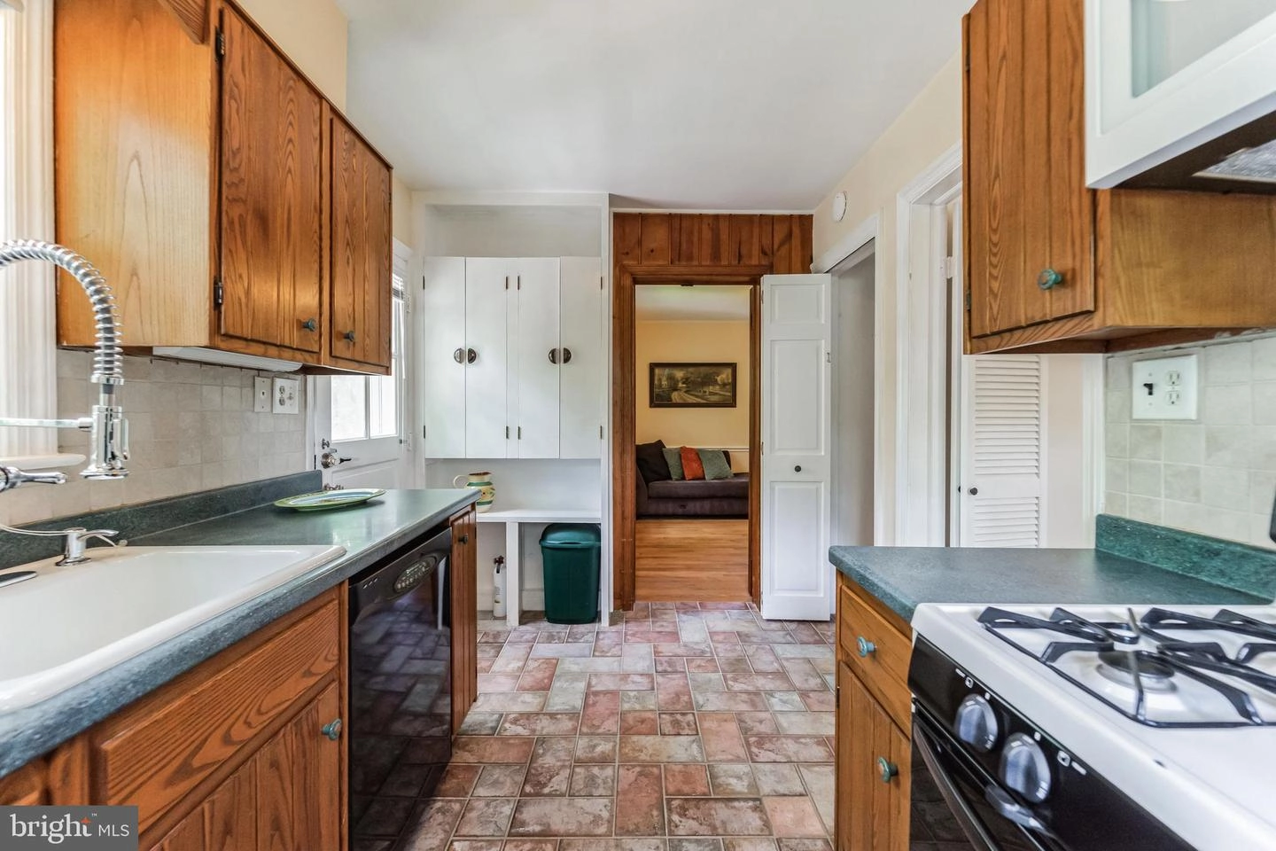 8907 Sudbury Rd, Silver Spring, MD 20901 photo 12