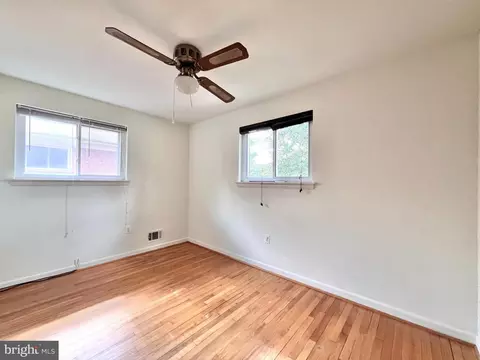 814 Gregorio Dr, Silver Spring, MD 20901 photo 9