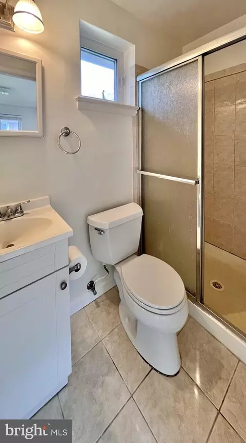 814 Gregorio Dr, Silver Spring, MD 20901 photo 11