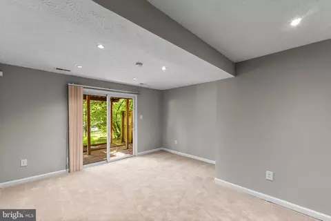 3702 Castle Ter #128, Silver Spring, MD 20904 photo 23
