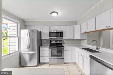 3702 Castle Ter #128, Silver Spring, MD 20904 photo 10