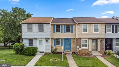 3702 Castle Ter #128, Silver Spring, MD 20904