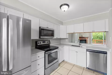 3702 Castle Ter #128, Silver Spring, MD 20904 photo 11