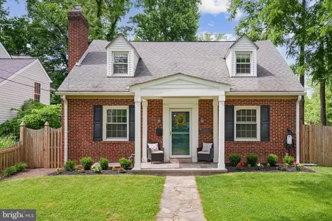 2015 Lansdowne Way, Silver Spring, MD 20910