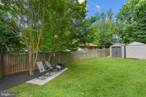 2015 Lansdowne Way, Silver Spring, MD 20910 photo 3