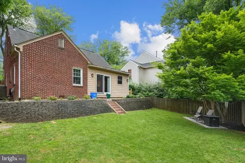 2015 Lansdowne Way, Silver Spring, MD 20910 photo 5