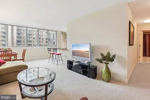 Living - 1220 Blair Mill Rd #408, Silver Spring, MD 20910 photo 4 of 6