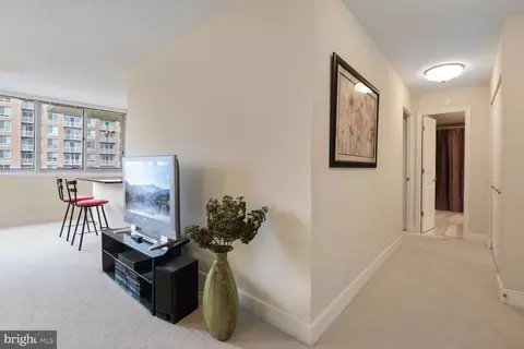 Entry Way - 1220 Blair Mill Rd #408, Silver Spring, MD 20910 photo 2 of 2